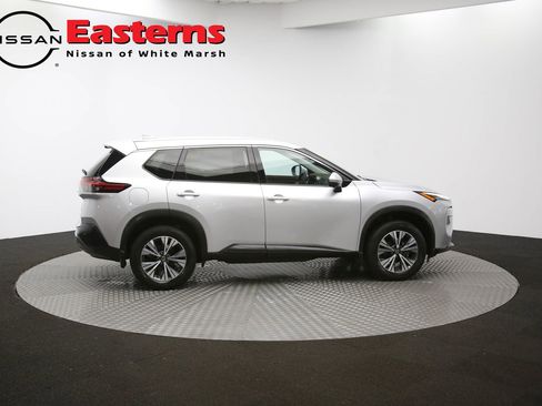 Used 2021 Nissan Rogue SV image 83