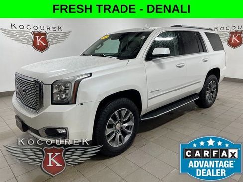 Used 2017 GMC Yukon Denali w/ Open Road Package AWD/4WD image 3