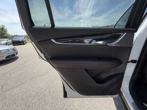 Used 2021 Cadillac XT6 Premium Luxury AWD/4WD image 26