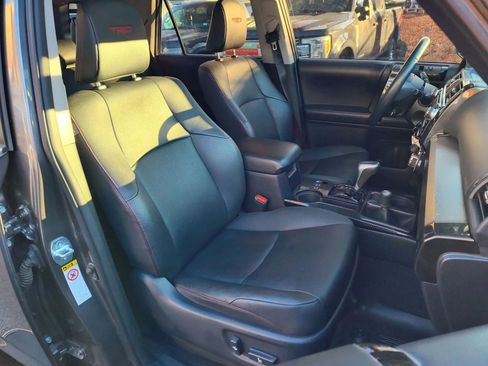 Used 2019 Toyota 4Runner TRD Off-Road Premium image 26