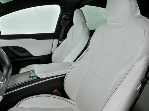 Used 2022 Tesla Model X Plaid AWD/4WD image 18