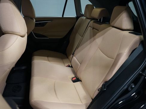 Certified 2025 Toyota RAV4 LE AWD/4WD image 28