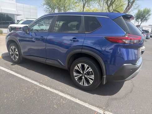 Certified 2023 Nissan Rogue SV FWD image 5