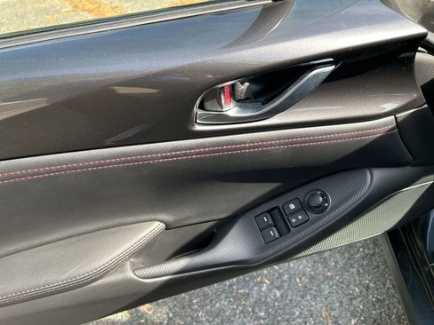 Used 2019 MAZDA MX-5 Miata RF Grand Touring image 15