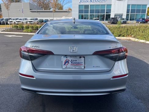 Used 2025 Honda Civic Sport image 5