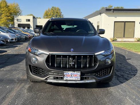Used 2017 Maserati Levante w/ Luxury Package image 8