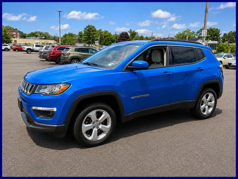 Used 2021 Jeep Compass Latitude AWD/4WD image 1