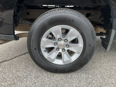 Used 2025 Chevrolet Silverado 1500 LT image 23