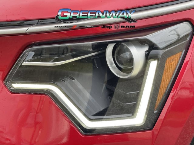 Used 2025 Kia Niro EX Touring FWD image 30