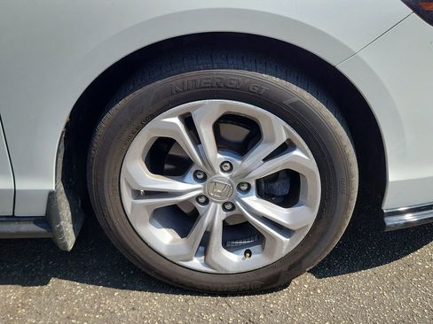 Used 2024 Honda Accord LX image 8