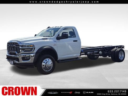New 2026 RAM 5500 Tradesman w/ Chrome Appearance Group image 1