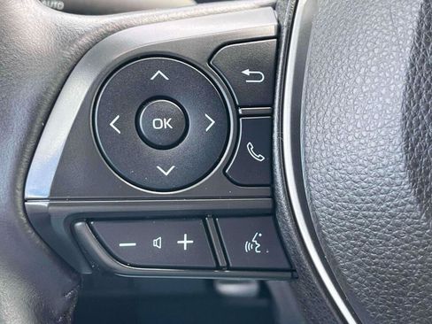 Used 2022 Toyota Corolla SE FWD image 31
