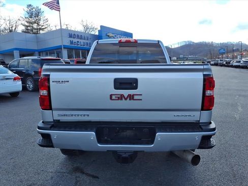 Used 2019 GMC Sierra 2500 Denali w/ Duramax Plus Package image 6
