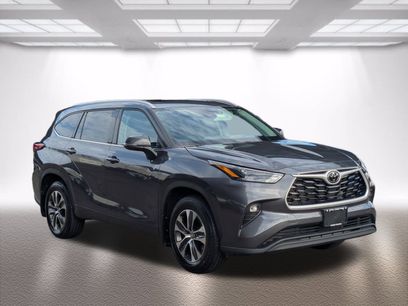 Certified 2022 Toyota Highlander XLE