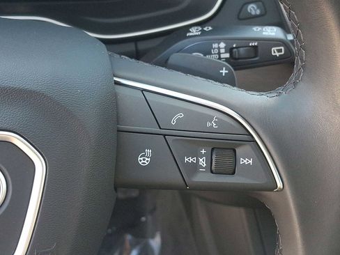 Certified 2024 Audi Q5 e Premium w/ Convenience Package image 18