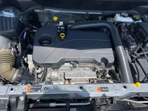 Used 2024 Chevrolet Equinox LT w/ LPO, Floor Liner Package image 18