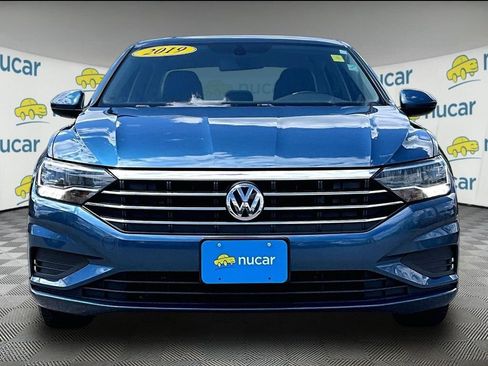 Used 2019 Volkswagen Jetta SE FWD image 2