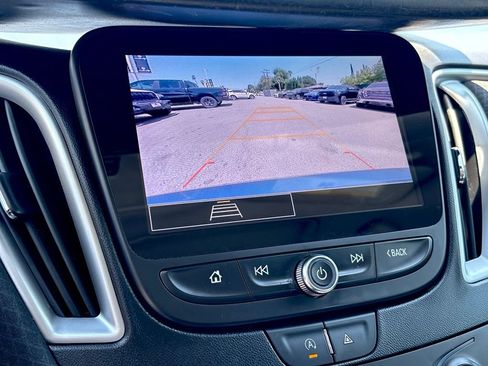 Used 2024 Chevrolet Malibu LT FWD image 21