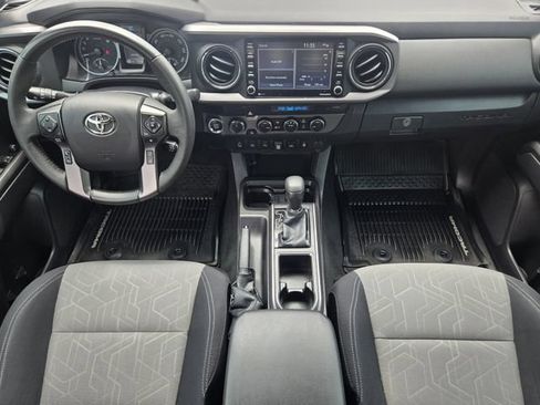 Used 2023 Toyota Tacoma TRD Off-Road w/ Technology Package AWD/4WD image 23