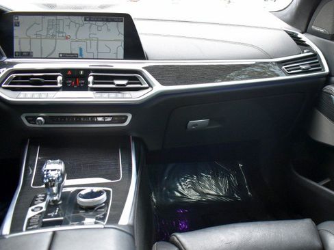 Used 2020 BMW X7 xDrive40i w/ M Sport Package AWD/4WD image 12