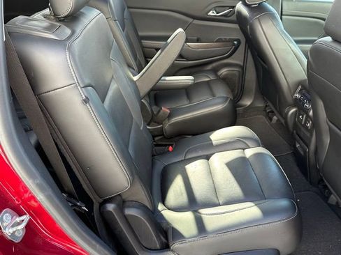 Used 2019 GMC Acadia SLT w/ LPO, Cargo Package image 9