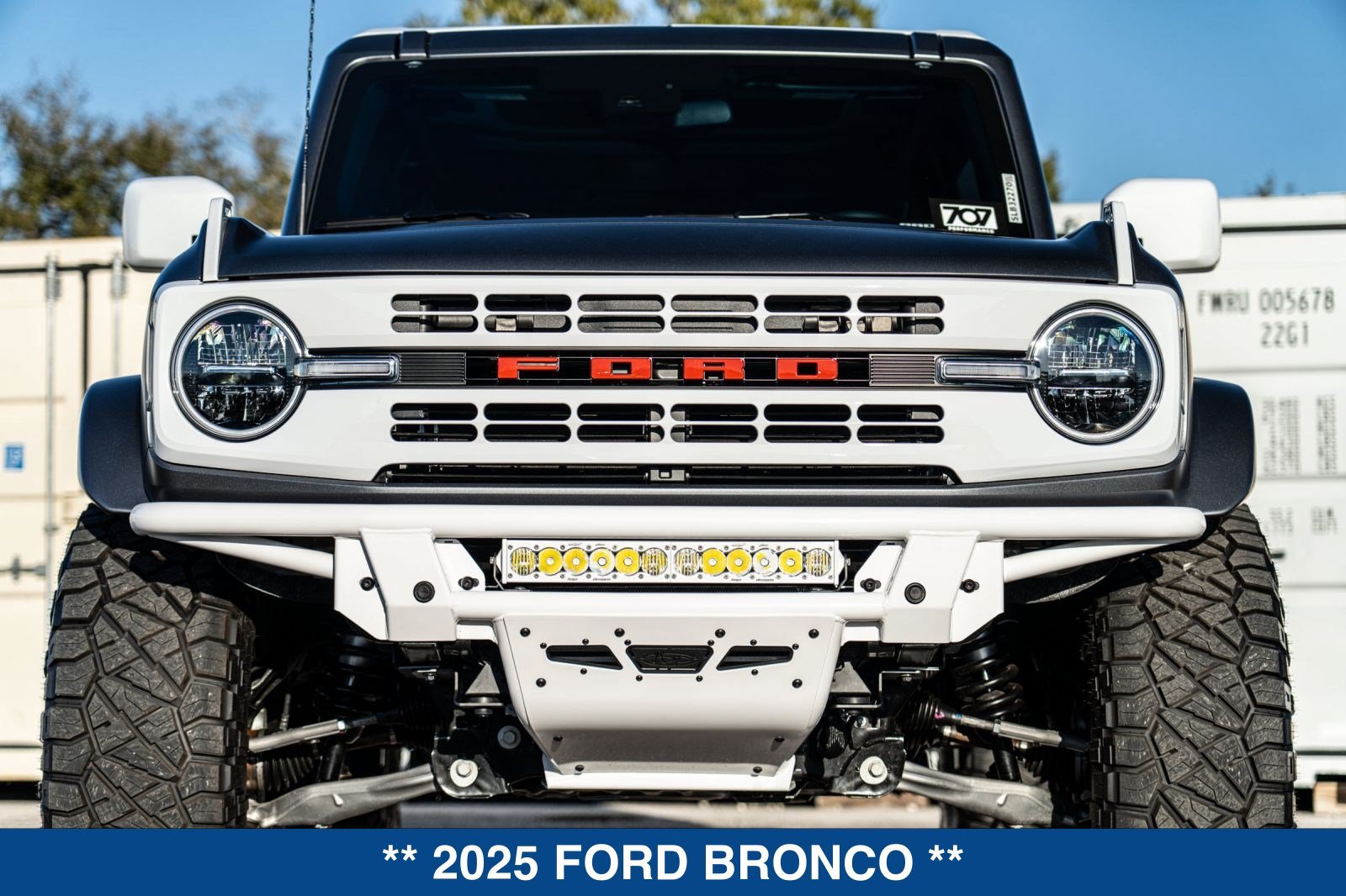 Used 2025 Ford Bronco Heritage Edition AWD/4WD image 11