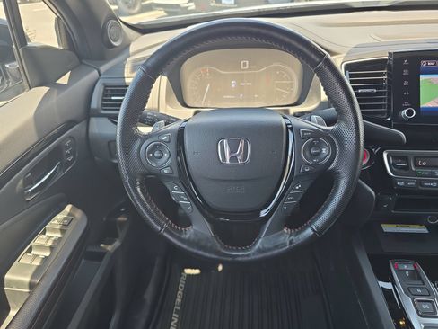 Certified 2023 Honda Ridgeline Black Edition image 10