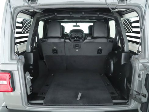 Used 2021 Jeep Wrangler Unlimited Sahara AWD/4WD image 20