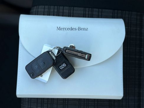 Used 2017 Mercedes-Benz Sprinter 2500 w/ Workspace Access Package image 18