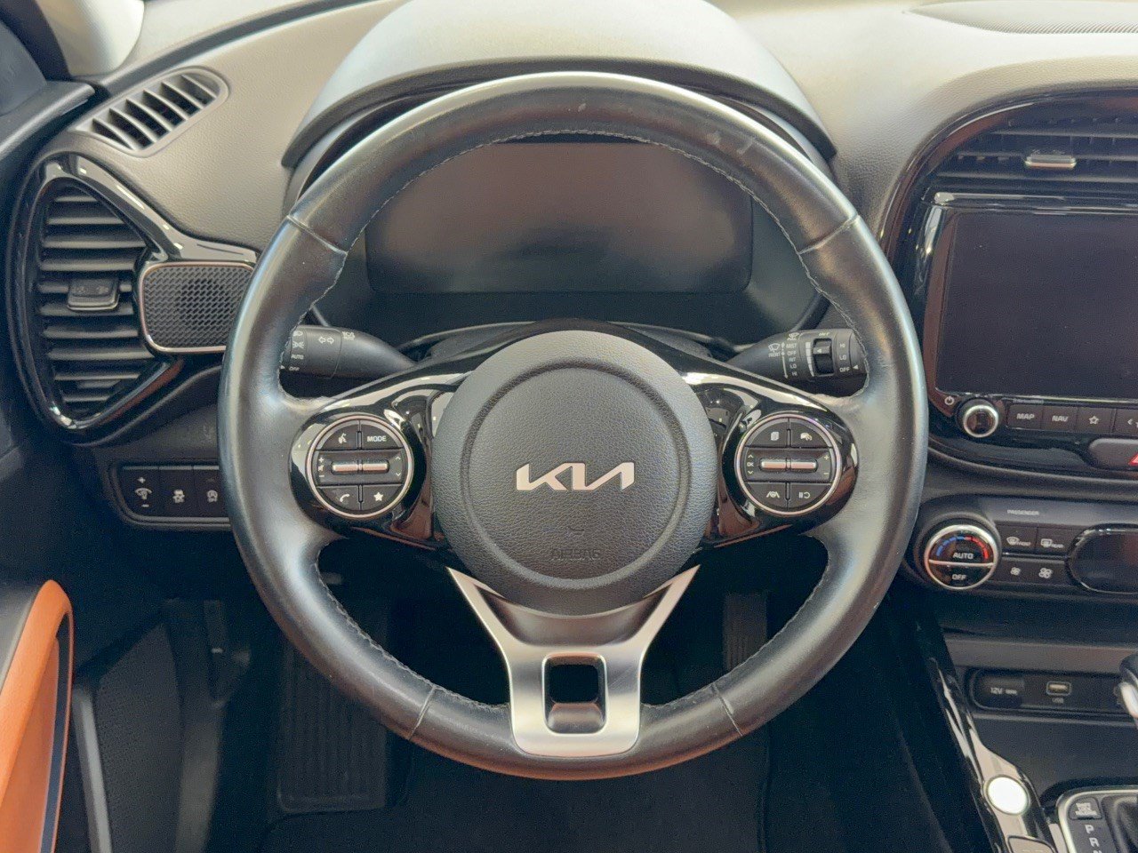 Used 2024 Kia Soul EX w/ Option Group 015 FWD image 10