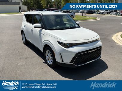 Used 2025 Kia Soul LX w/ LX Technology Package