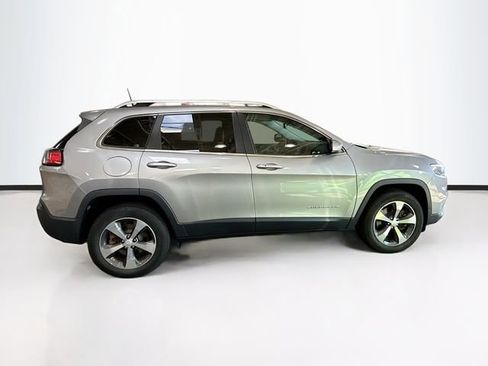 Used 2019 Jeep Cherokee Limited image 5