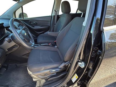 Used 2020 Chevrolet Trax LS w/ Tint and Cruise Package image 22