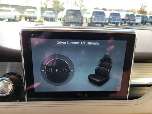 Certified 2022 Lincoln Corsair AWD w/ Equipment Group 101A image 15