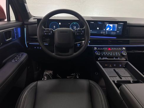 Used 2025 Hyundai Santa Fe Calligraphy image 15