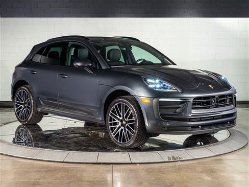 Used 2026 Porsche Macan AWD/4WD image 7