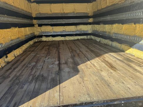 Used 2010 Chevrolet Express 3500 RWD image 29