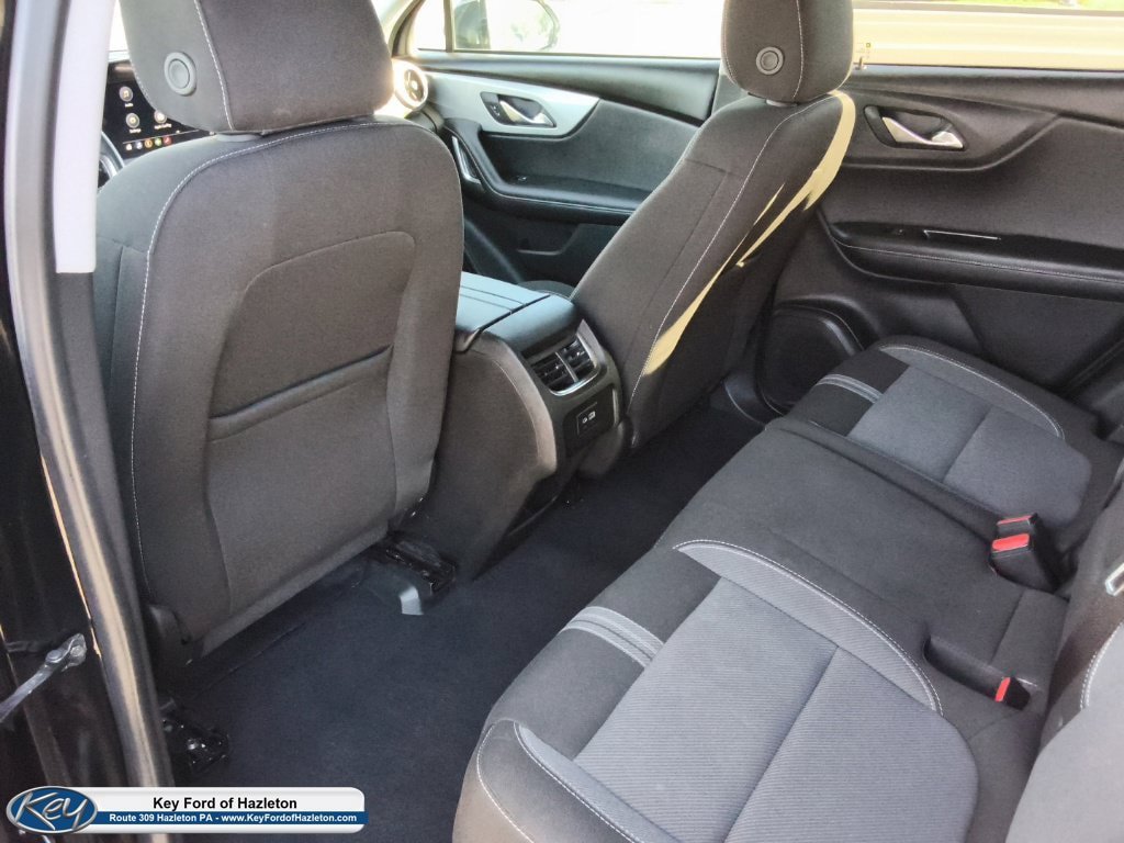 Used 2025 Chevrolet Blazer LT FWD image 15
