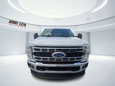 Used 2025 Ford F250 XLT image 7