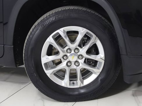 Used 2021 Chevrolet Traverse LS image 13