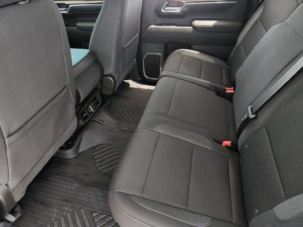 Used 2024 Chevrolet Silverado 1500 RST AWD/4WD image 30