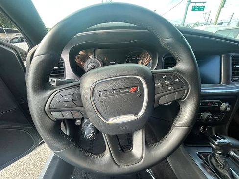Used 2016 Dodge Charger SXT w/ Blacktop Package RWD image 11