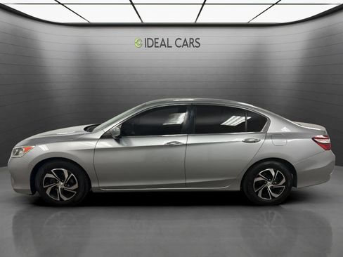 Used 2017 Honda Accord LX image 8
