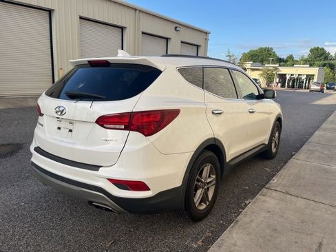 Used 2017 Hyundai Santa Fe Sport FWD image 4