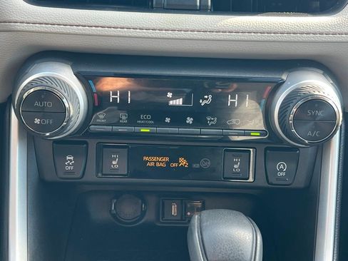 Certified 2021 Toyota RAV4 XLE w/ Convenience Package image 18