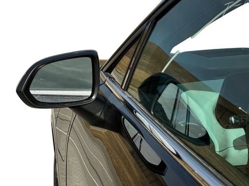 New 2026 Chevrolet Equinox EV LT image 10