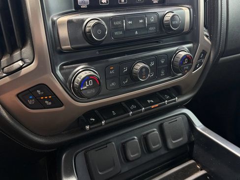 Used 2014 GMC Sierra 1500 Denali w/ Suspension Package, Off-Road AWD/4WD image 19