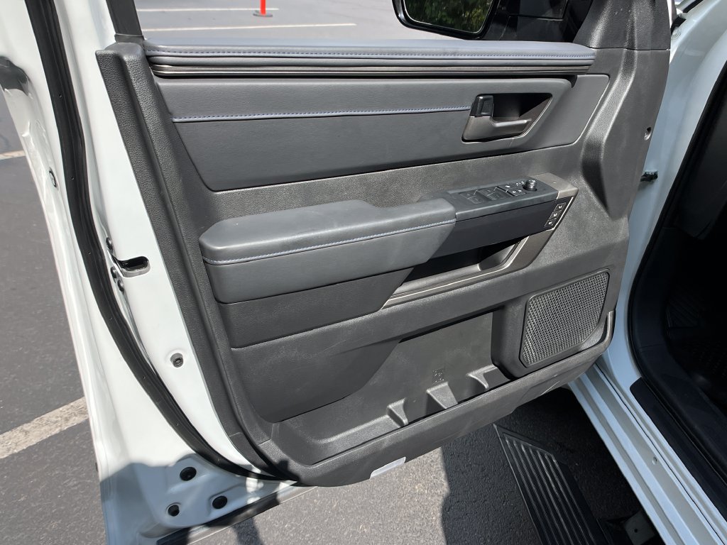 Used 2026 Toyota Sequoia Platinum AWD/4WD image 12