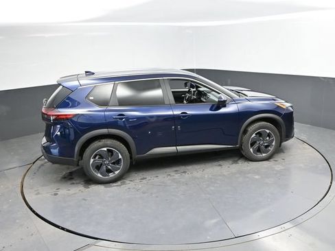 Used 2024 Nissan Rogue SV FWD image 36