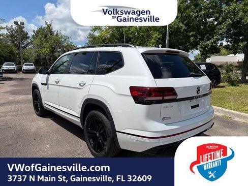 Certified 2023 Volkswagen Atlas SEL R-Line AWD/4WD image 4